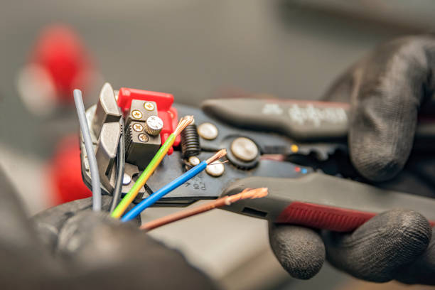 Best Affordable Electrician  in Lawton, MI